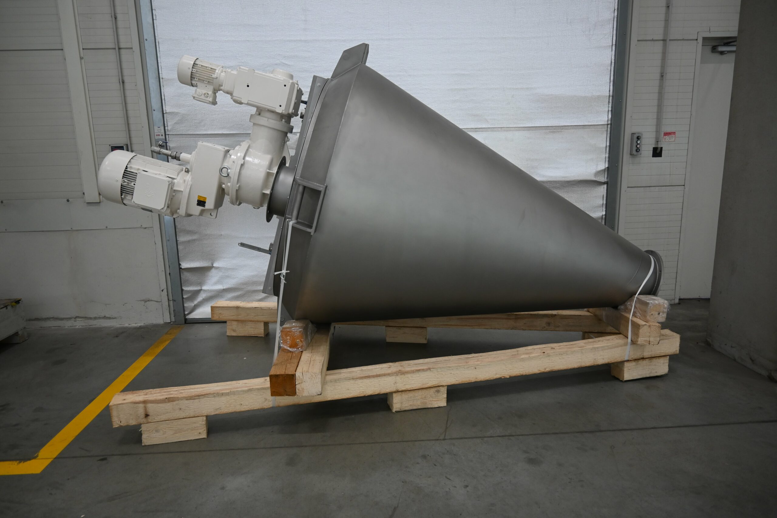 Newly manufactured HV1000 conical mixer for mixing wolfram oxides!